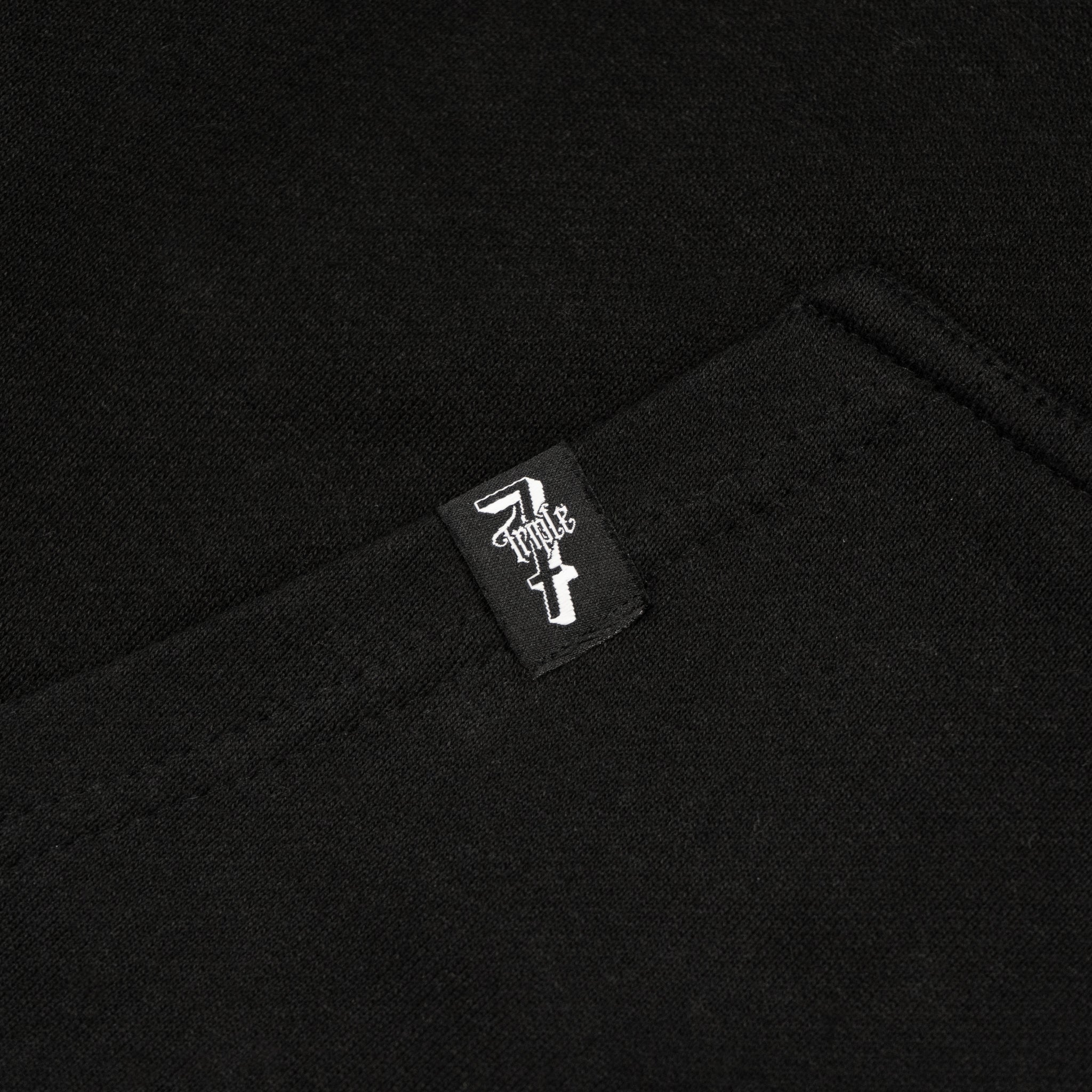 BLIND FAITH (Sweater)